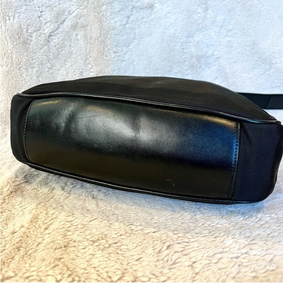 Gucci Bamboo Black Nylon Vintage 2-Way Shoulder Bag - Picture 7 of 16